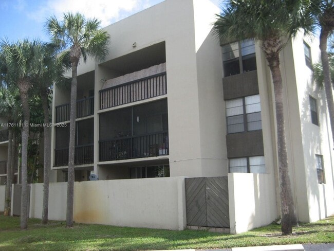 Photo - 10855 SW 112th Ave Apartment
