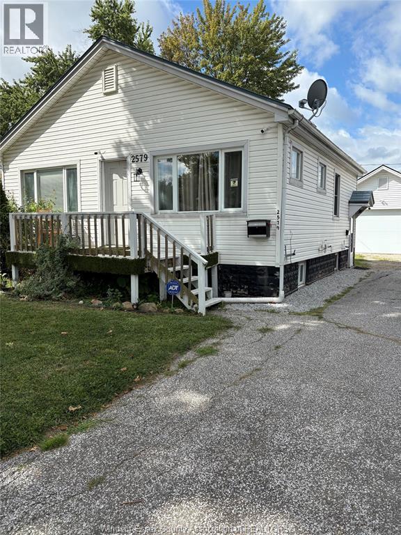 Building Photo - 2579 Alexis Rd