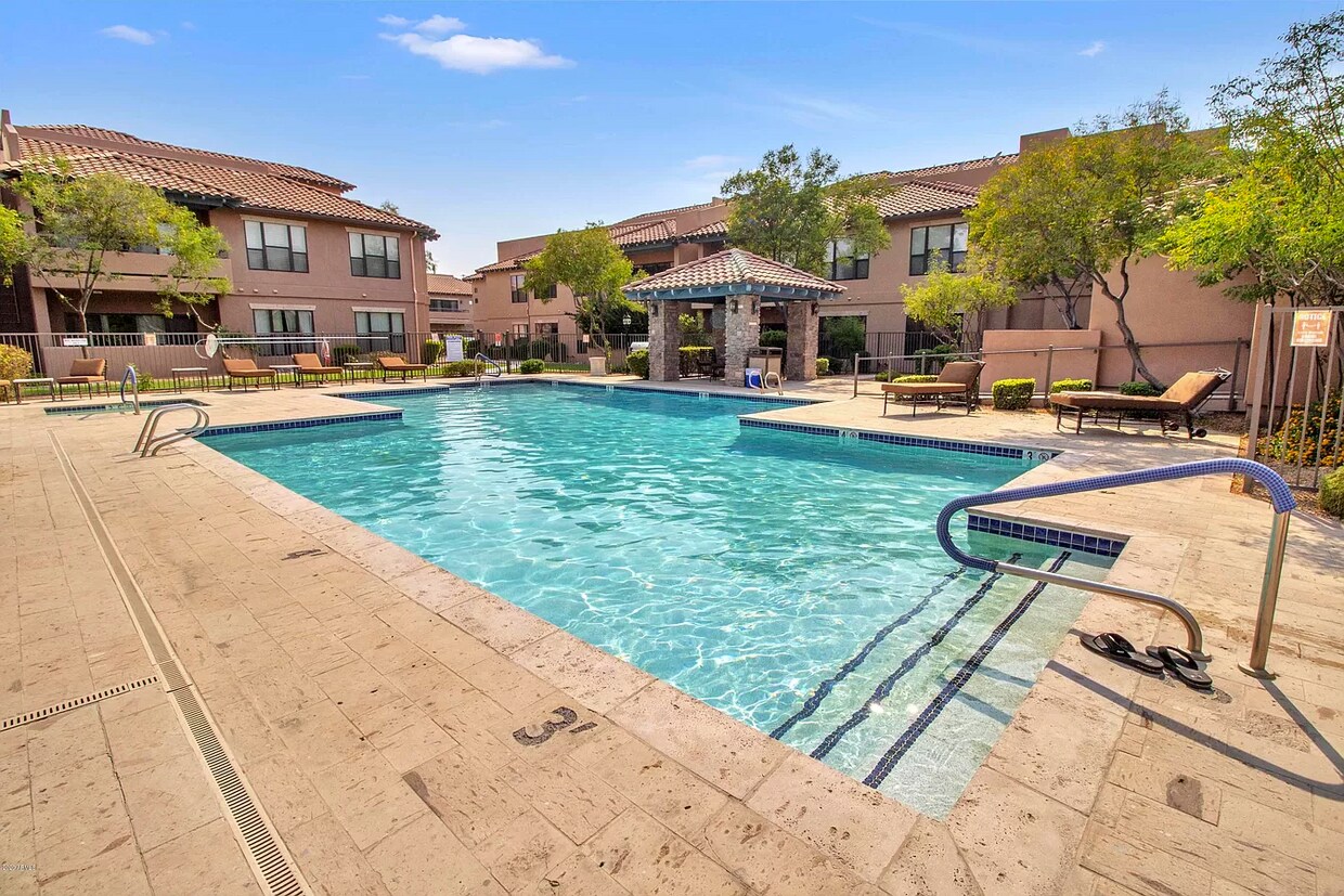 Shared Condo in Gated Comm - 20660 N 40th St