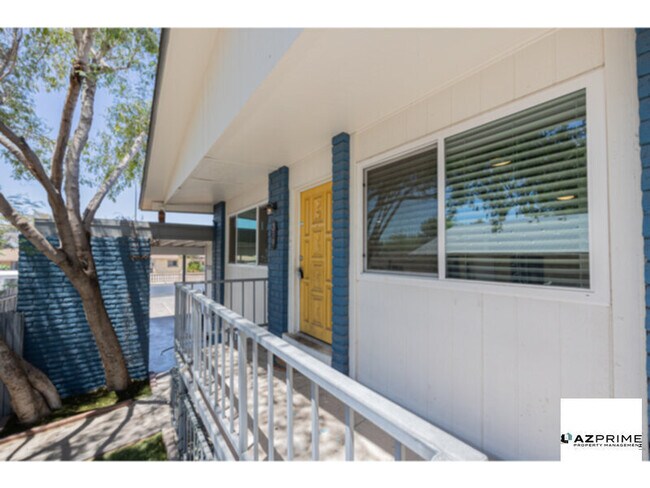 Foto del edificio - Gracefully Nestled in Mesa's Historic Temp...