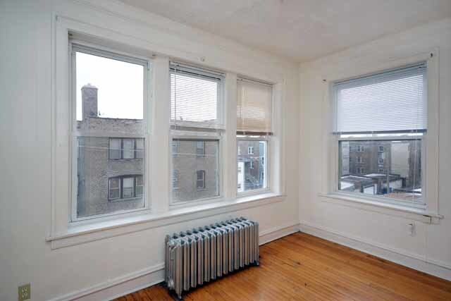 Building Photo - 7933 S Rhodes Ave