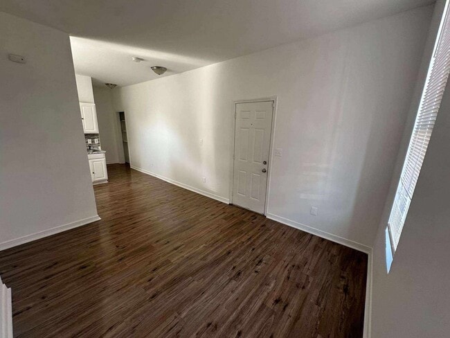 Photo - 2412 Huron St Apartment