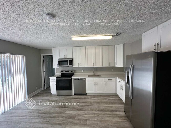 Building Photo - 6206 Wauconda Way W