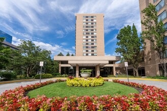 Building Photo - 3713 S George Mason Dr