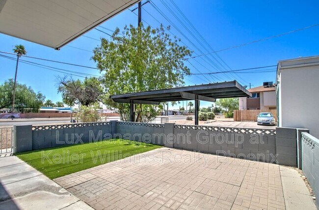 Foto del edificio - 7919 E Kimsey Ln