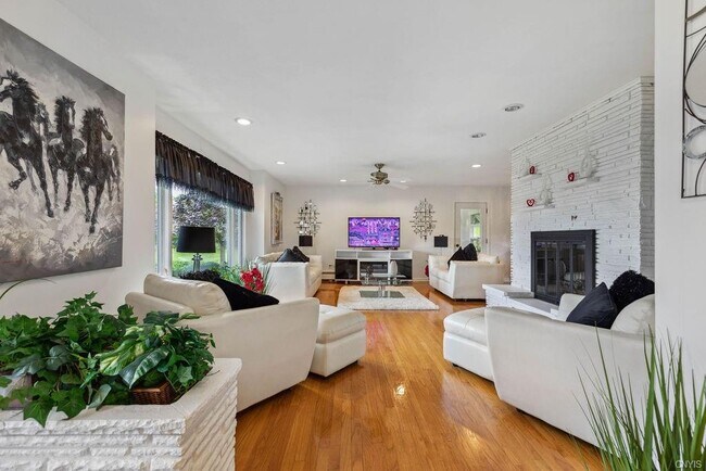 Building Photo - 6008 Sewickley Dr