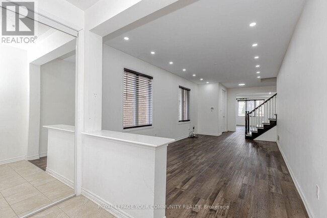 Building Photo - 13 Allium Rd