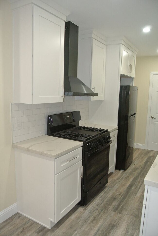 Foto del edificio - **COMING SOON**  1 Bedroom 2 Bathroom home...