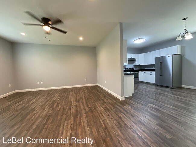 Building Photo - 3 br, 2 bath House - 403 Sunrise Ridge Dr