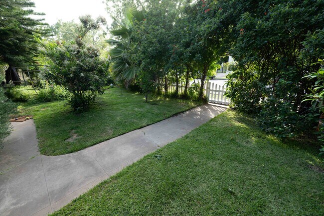 Front Yard - 2428 California Ave