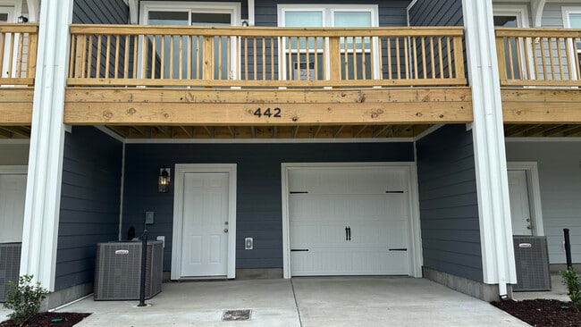 Building Photo - 442 Blair Rd