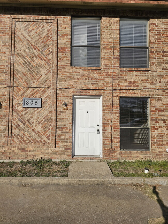 Foto del edificio - Great 2 Bdrm 1.5 Bath Duplex - Keller, TX