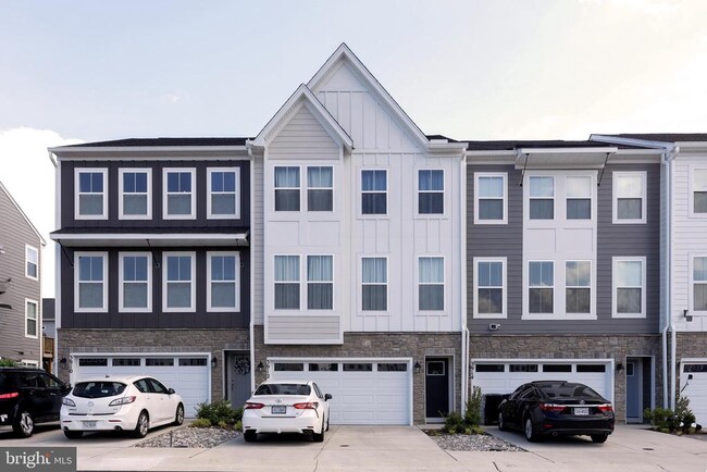 Building Photo - 3912 Applegate Ct