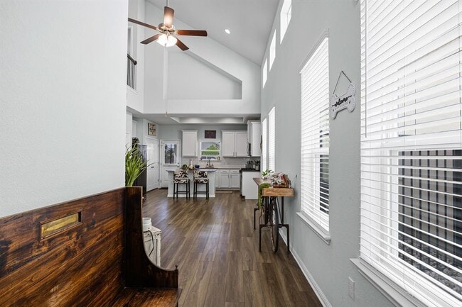 Foto del edificio - 9616 Dawn Pearl Dr