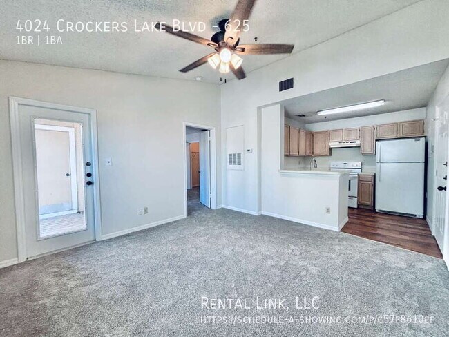 Foto del edificio - 4024 Crockers Lake Blvd