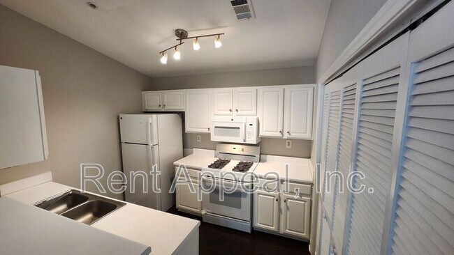 Foto del edificio - 1347 Keys Crossing Dr NE