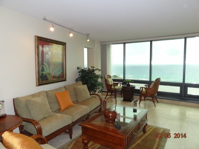 Primary Photo - 1330 Ala Moana Blvd