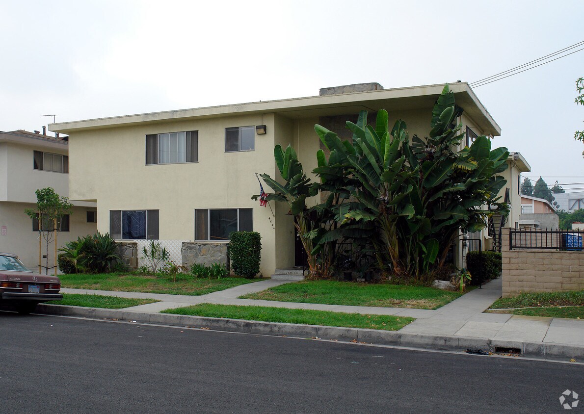 Building Photo - 4534 W 115th St