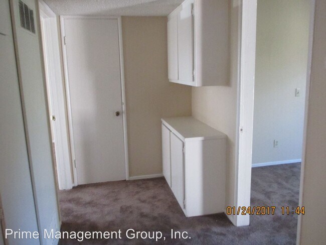 Building Photo - 1444 3rd St
