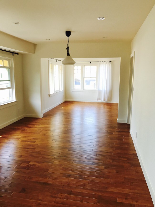 Comedor - 120 35th St
