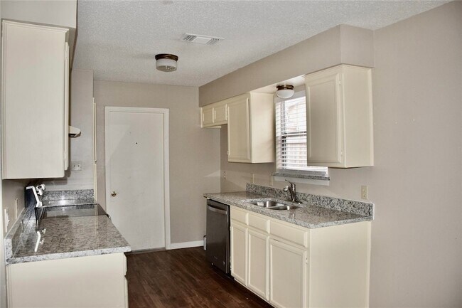 Building Photo - 4501 Elm Branch Dr