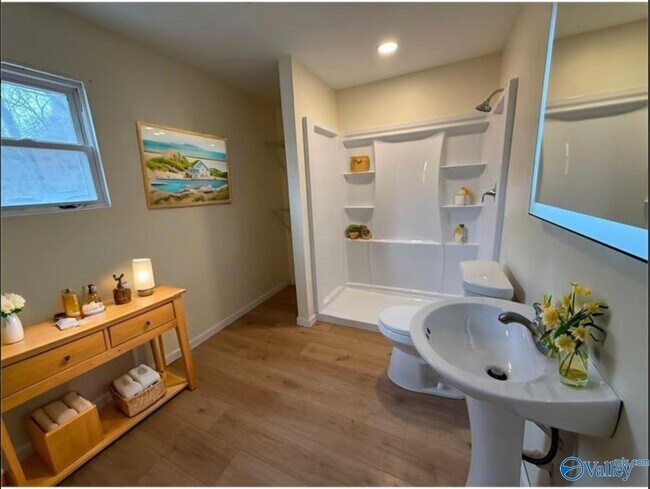 Foto del edificio - 2431 Bluestone Cir NW