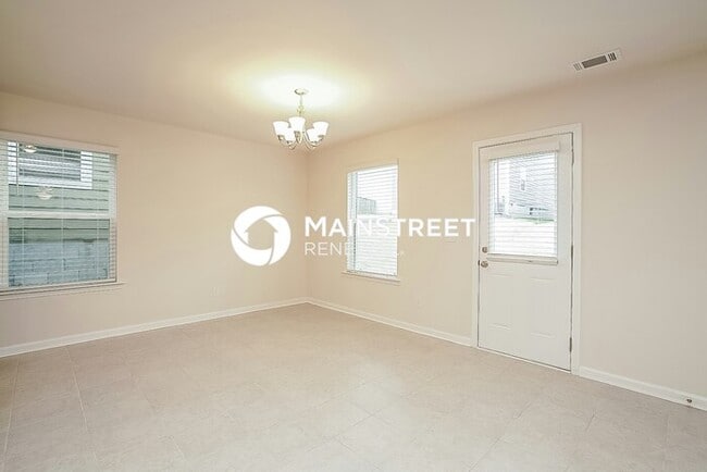 Building Photo - 4 Bedroom Pet-Friendly Home in La Vergne, TN with Main Street Renewal