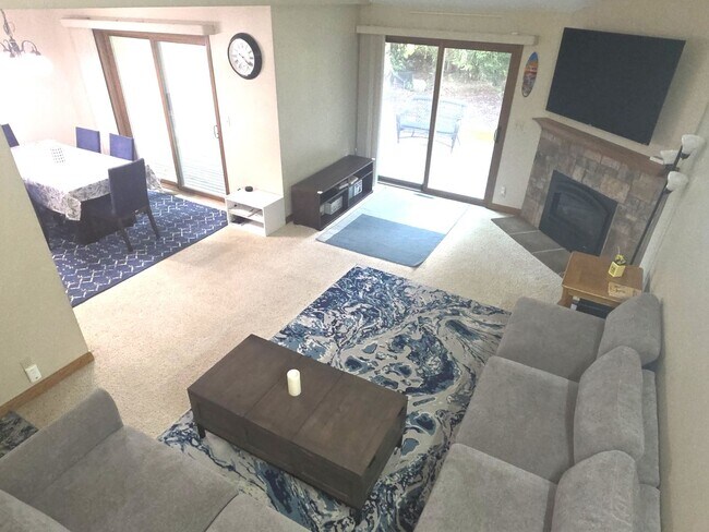 Foto del edificio - N34W23849 Grace Ave