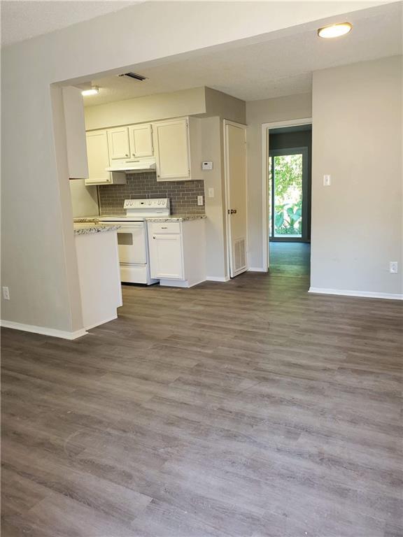 Building Photo - 1085 Linde Ave