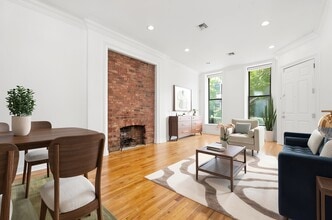 Building Photo - 21 W 127th St