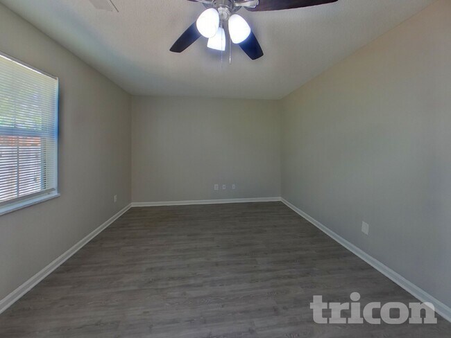 Foto del edificio - 5 High Glen Ct