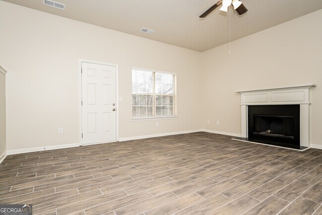 Foto del edificio - 4610 Idlewood Park