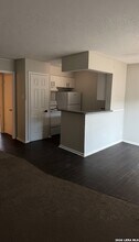 Building Photo - 158 De Chantle Rd
