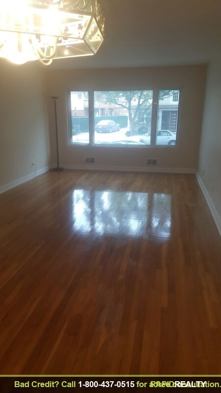 Foto principal - 578 Mayfair Dr S