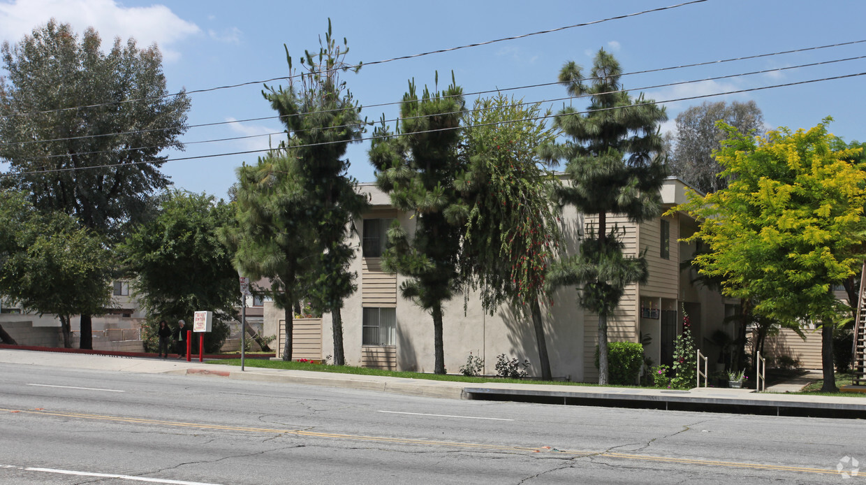 Building Photo - Azusa Apartments