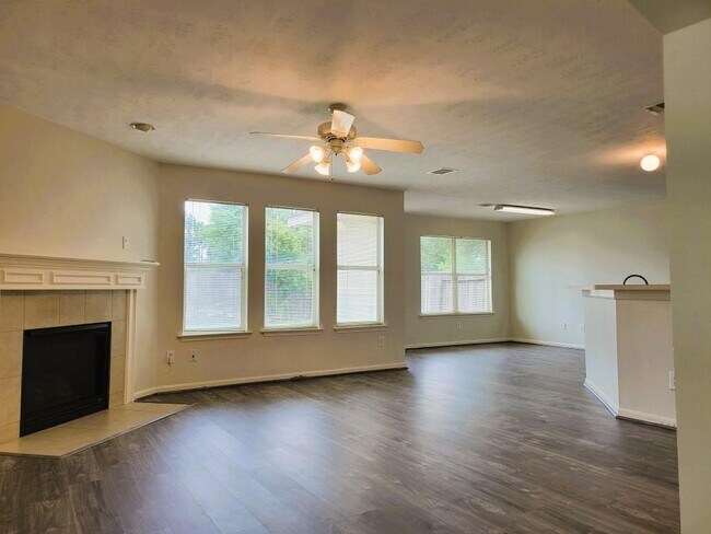 Building Photo - 1103 Sawgrass Ridge Ln