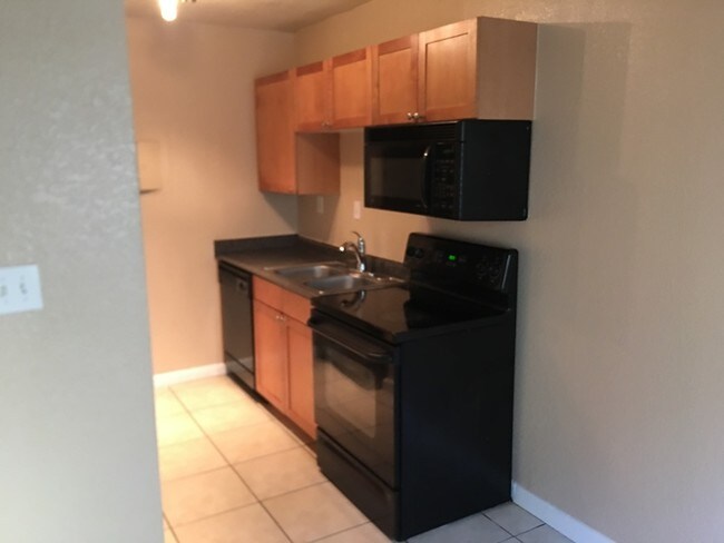 Foto del edificio - 633 Delaney Ave