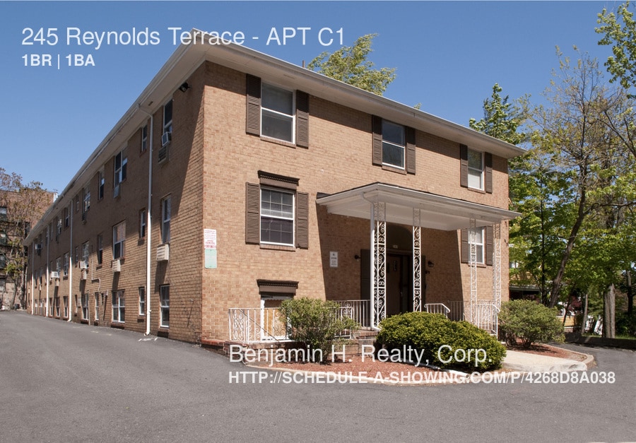 245 Reynolds Ter Unit APT C1, Orange, NJ 07050 Room for Rent in