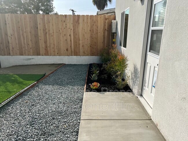 Foto del edificio - 5303 Prosperity Ln