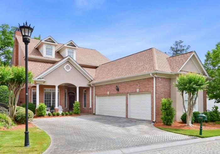 Primary Photo - 5 bedroom in Brookhaven GA 30319