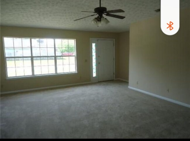 Foto del edificio - 15 Golden Way