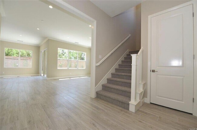 Building Photo - 106 Fisher