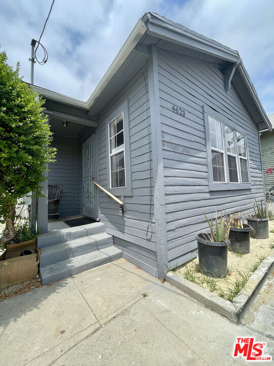 Building Photo - 4623 Wesley Ave