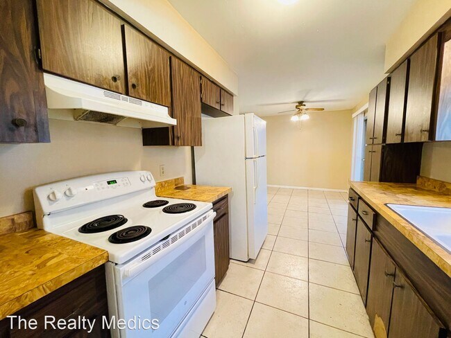Foto del edificio - 3 br, 2 bath House - 230 Louisiana Ave.
