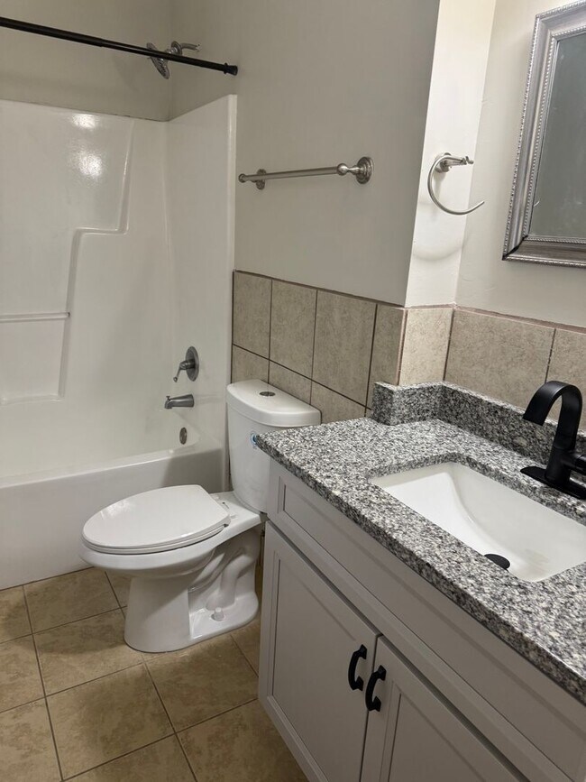 Foto del edificio - Available