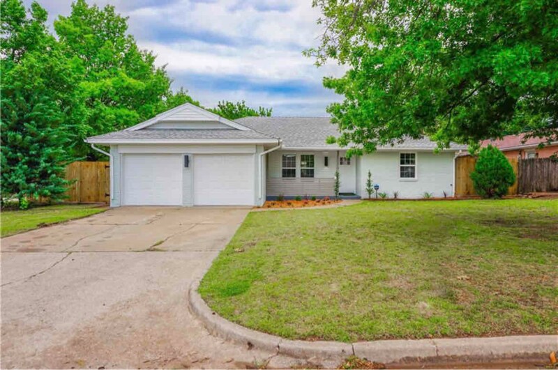 Foto principal - 9712 Essex Ct