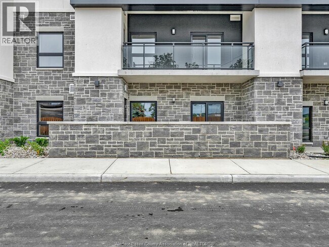 Photo du bâtiment - 11646 Tecumseh Rd E