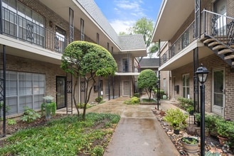Building Photo - 4438 Harlanwood Dr
