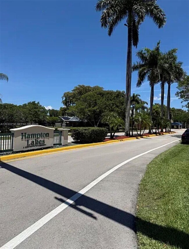 Foto del edificio - 127 SW 159th Way