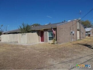 Building Photo - 2312 Andover Dr